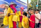 Di Perkampungan Nelayan, Aktris Senior Erna Santoso Bersama Yayasan Anak Peduli Indonesia Melaksanakan Kurban