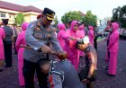 Prosesi Siraman Warnai Kenaikan Pangkat 40 Anggota Polres Pekalongan