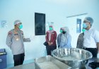 Kapolres Metro Bekasi Cek Kesiapan Operasional Dapur SPPG Cibatu, Pastikan Standar Kesehatan dan Keamanan Pangan