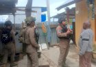 Personel Brimob Ops Damai Cartenz Gelar Patroli dan Sambang Humanis di Kampung Aikai