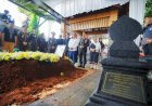 Hadiri Pemakaman, Kapolri: Pesan Eyang Meri Jadi Inspirasi dan Semangat Keluarga Besar Polri