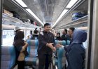 Mudik Gratis Mas Kawe Berangkatkan 395 Pemudik dari Stasiun Pasar Senen dengan KA Blambangan Express