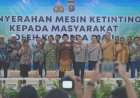Dorong Ekonomi Pesisir, Kapolda Riau Bantu Nelayan Meranti dengan 20 Mesin Ketinting