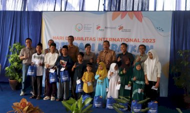 Bakrie Amanah dan PT SEAPI Bantu Penyandang Disabilitas dan Warga Dhuafa di Bandar Lampung