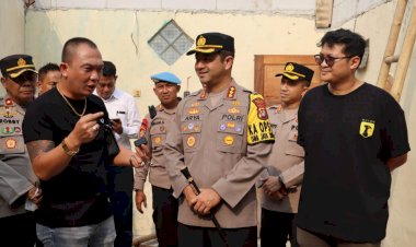 Kapolres Depok Tinjau Bedah Rumah Dalam Rangka Hari Bhayangkara Ke-78 