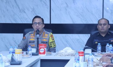 Bidhumas Polda Metro Gelar Latkatpuan Dan Beri Penghargaan 5 Personel Berprestasi