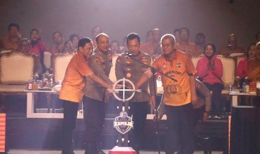 Kapolri Tutup Turnamen Bola Voli Sekaligus Resmikan Pembangunan Sumur Bor dan Filtrasi Air Bersih Layak Minum