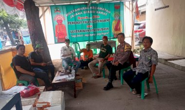 Bhabinkamtibmas Jalin Sinergi dengan Jajaka Bekasi Barat, Jaga Kondusifitas Jelang Tahun Baru