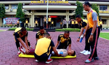 Tingkatkan Kemampuan Personil Tangani Korban Laka Lantas, Dokkes Polres Pekalongan Gelar Latkatpuan