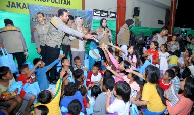 Komjen Pol. Dedi Prasetyo: Pentingnya Pendekatan Humanis dan Komprehensif Bantu Korban Bencana