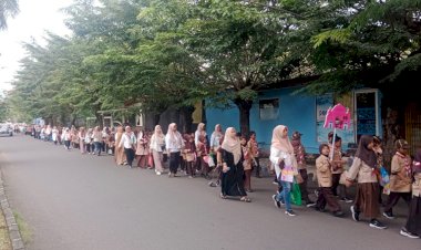 Sambut Bulan Suci Ramadhan, Siswa SDN 04 Kembangan Utara Jakarta Barat Mengikuti Karnaval