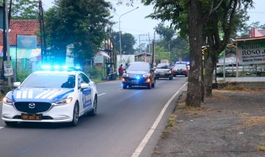 Berikan Rasa Aman Nyaman Kepada Masyarakat, Kapolres Pekalongan Pimpin Patroli Ngabuburit