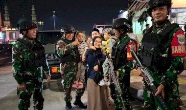 Babinsa Kodim 0508/Depok dan Anggota Yonif 201/JY Patroli di Obyek Vital dan Daerah Rawan Gangguan Kamtibmas