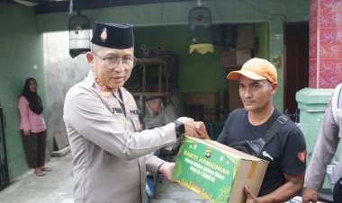 Kapolres Metro Jakarta Utara Gelar Bakti Sosial, Bagikan Sembako untuk Warga Rawa Badak Utara dan Sosialisasi Hotline 110