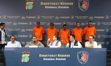 Polisi Tangkap 5 Tersangka Pengedar Obat dan Suplemen Palsu