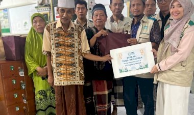 Komitmen YBM PLN UP2B Jawa Timur Terus Hadir dan Berbagi Dengan Masyarakat Yang Membutuhkan