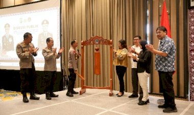 Divhumas Polri Gelar Diskusi Keterbukaan Informasi Publik Bersama Personel Polda Sulut