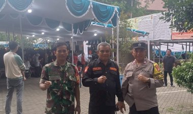 Polsek Bekasi Barat Amankan Pelaksanaan Ibadah Jumat Agung Rangkaian Perayaan Paskah 2015 Di Gereja Santo Mikael Kranji