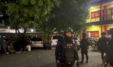 Brimob Polda Metro Jaya Siaga Antisipasi Bentrokan Ormas di Penjaringan