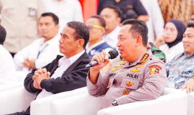 Kapolri-Mentan Tinjau Gudang Bulog Tanete, Cek Kesiapan Tampung dan Jaga Kualitas Pangan