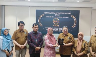 Kerja Sama Strategis AMKI Pusat dan FISIP Uhamka Dalam Pengembangan Pendidikan dan Profesi Komunikasi