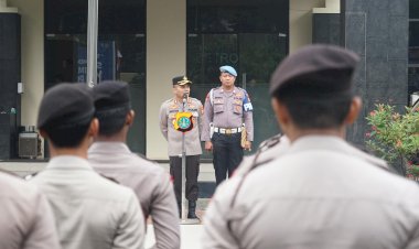 Kapolres Metro Bekasi Pimpin Gaktiblin Usai Apel Jam Pimpinan, Tegaskan Disiplin Internal Personel