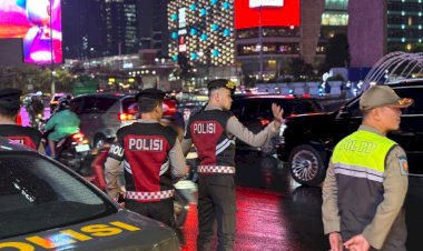 Polda Metro Jaya Gelar Patroli Malam Dialogis di Jakarta