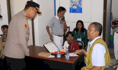 Sehat Bersama Polri, Warga Makmur Jaya Nikmati Layanan Kesehatan Gratis di Hari Jadi Humas Polri Ke-74