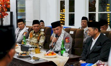 Kapolri Tekankan Jaga Persatuan-Kesatuan saat Silaturahmi ke Ponpes An-Nur Malang