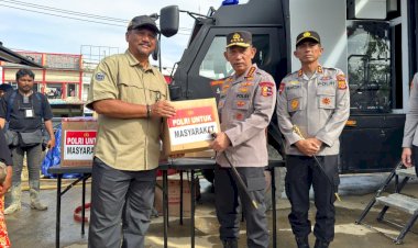 Kapolri Tinjau Posko Pengungsian di Aceh Tamiang, Salurkan Bantuan ke Korban Bencana