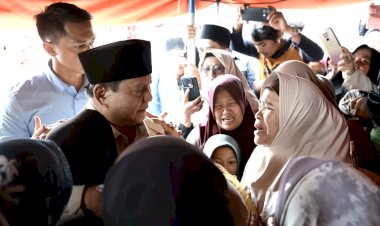 Tinjau Posko Pengungsian di Takengon, Prabowo Pastikan Warga Tidak Sendiri