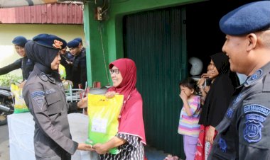 Brimob Polda Metro Jaya Salurkan Bakti Sosial untuk Warga Kebon Sirih