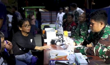 Malam Tahun Baru di Posko Pengungsian Batu Hula Meriah: Warga Cek Kesehatan, Anak-anak Dapat Mainan