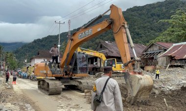 Pulihkan Insfrastruktur & Akses, Pembangunan Jembatan Bailey dan Armco di Sumbar-Sumut Terus Berlanjut