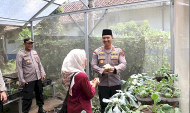 Kapolres Kebumen Gelar Jumat Curhat Bersama Kelompok Wanita Tani di Pejagoan