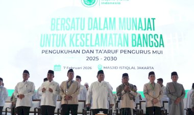 Prabowo Saat Kukuhkan Pengurus MUI 2025–2030: Hari Ini Lambang Bersatunya Ulama dan Umara