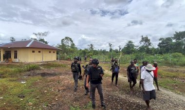 Korowai Diguncang Tembakan: 13 Lubang Peluru Terungkap, Satgas Damai Cartenz Perkuat Pengamanan di Tiga Wilayah