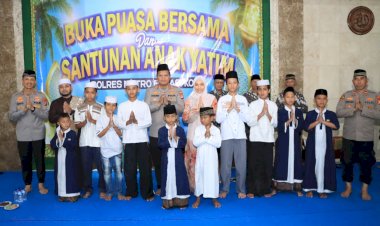Buka Puasa Bersama dan 'Commander Wish', Kapolres Metro Bekasi Kota Ajak Personel Jaga Kamtibmas Ramadhan dengan Ikhlas