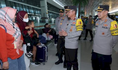 Arus Mudik di Bandara Soekarno-Hatta lancar, Polri Pastikan Pelayanan Optimal bagi Masyarakat