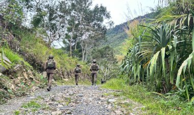 Patroli Humanis di Puncak Jaya: Satgas Damai Cartenz Bangun Kepercayaan Warga dari Kampung ke Kampung