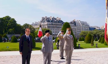 Prabowo Tiba di Les Invalides, Disambut Upacara Kehormatan Kenegaraan Prancis