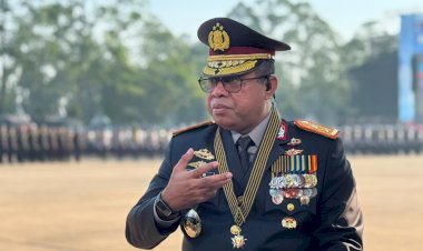 Kolone Senjata Bentuk Logo 80 Tahun Polri Warnai Upacara Hari Bhayangkara ke-80
