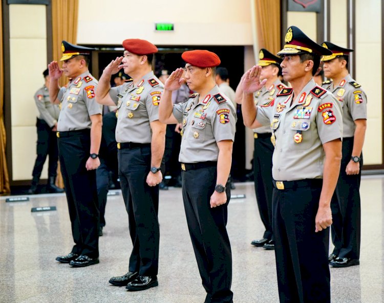 13 Pati Polri Naikan Pangkat Setingkat Lebih Tinggi