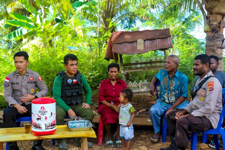 Satgas Humas Ops Damai Cartenz-2025 Gelar Kegiatan Humanis di Entrop Jayapura