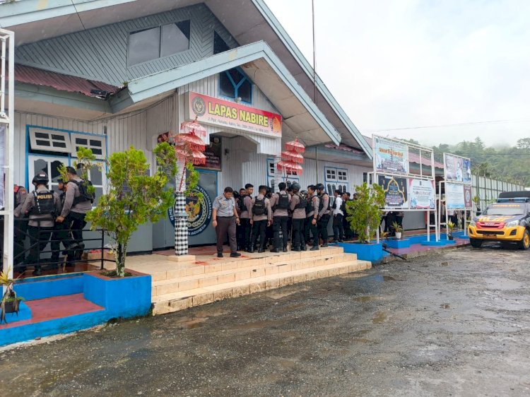 Satgas Ops Damai Cartenz Kerahkan Tim Gabungan Kejar 19 Napi Kabur di Nabire