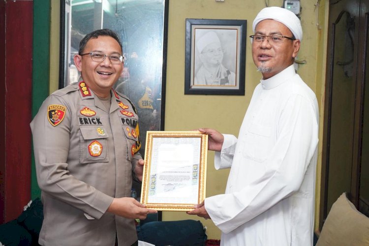 Kapolres Metro Jakarta Utara Beri Penghargaan kepada Tokoh Agama atas Peran Aktif Menjaga Kamtibmas