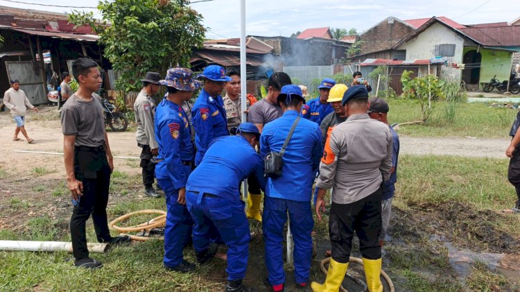Sentuhan Kemanusiaan Polri, Tim SAR Korpolairud Bantu Warga Batang Anai Lewat Pembuatan Sumur Bor