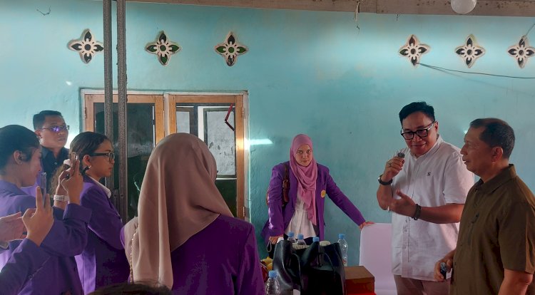 Mahasiswa Pacasarjana Unpak Dorong UMKM Opak Cibuaya Go Digital