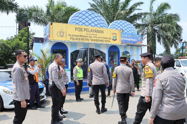Pejabat Utama Polda Metro Jaya Cek Pos Pelayanan Tol Jakarta–Merak, Pastikan Arus Mudik Aman dan Lancar