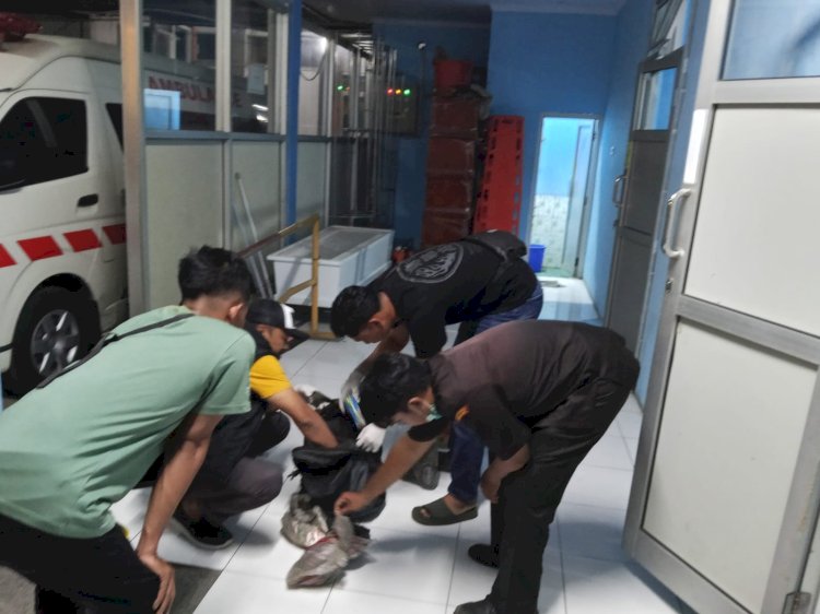 Sesosok Mayat Tanpa Identitas Ditemukan di Tepi Jalan Pantura Wiradesa